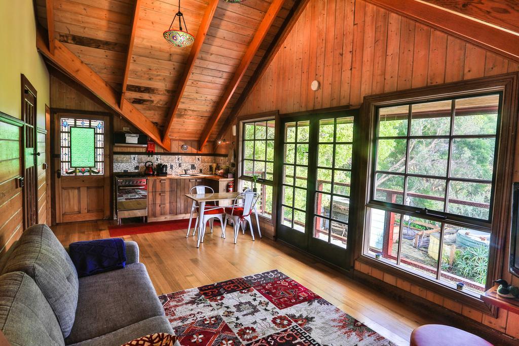 לינה וארוחת בוקר Curdie Vale Curdie River Retreat חדר תמונה